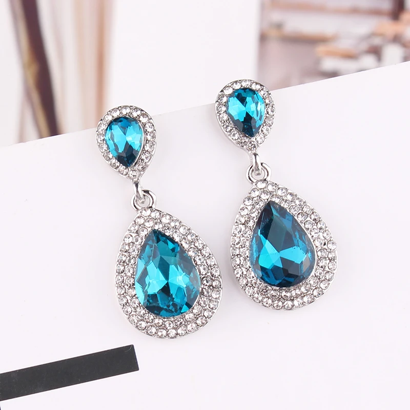 Brincos Femininos de Luxo Gota de Água com Pedra de Cristal